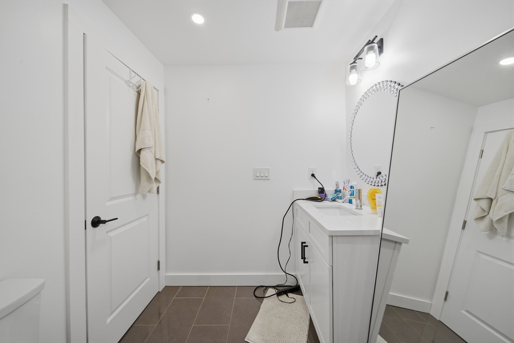 141 Falcon Street Boston, MA 02128 - Photo 7 of 11