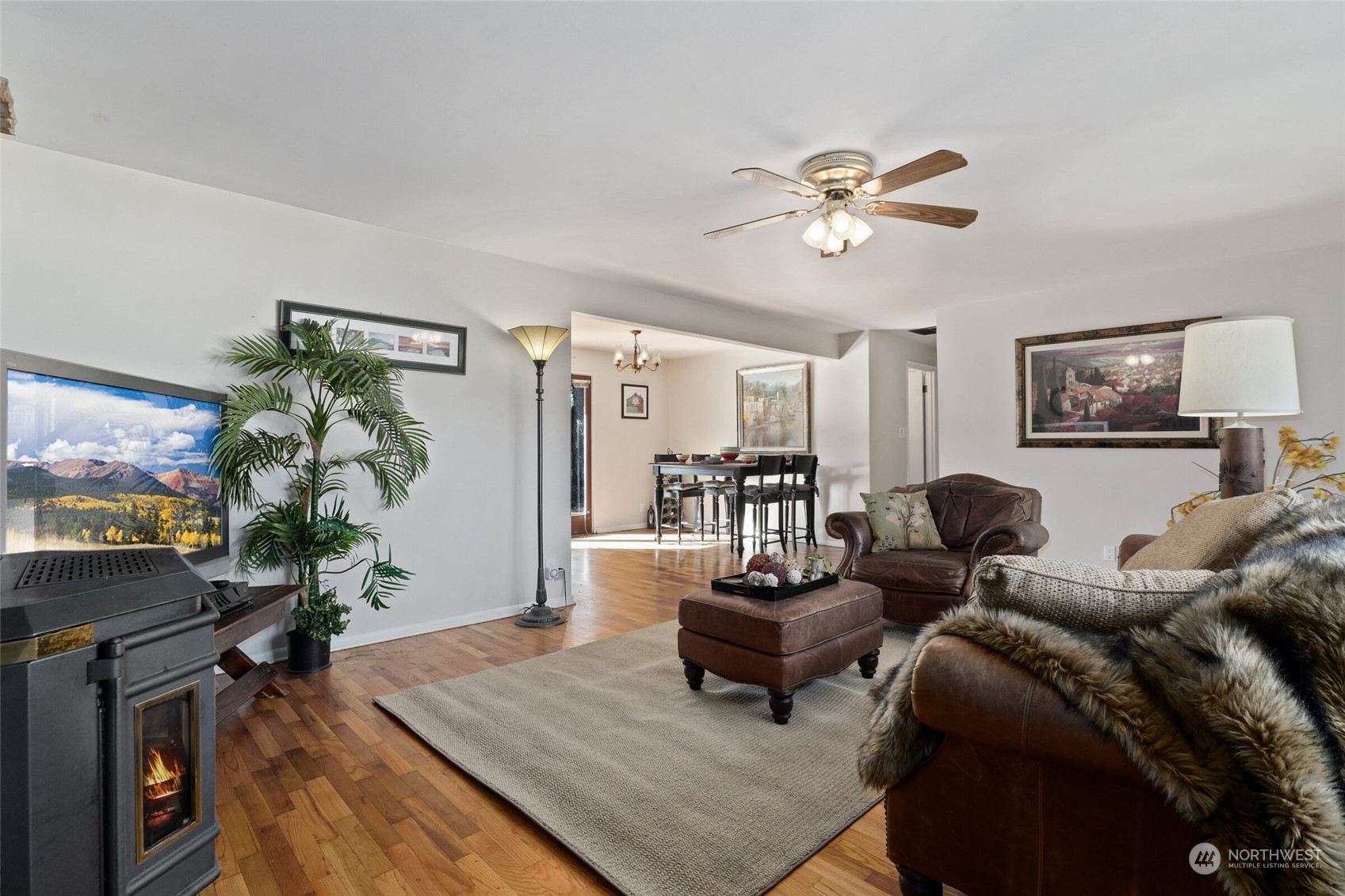 34129 Southeast David Powell Road Fall City, WA 98024 - Photo 8 of 27 Gallery Image 8