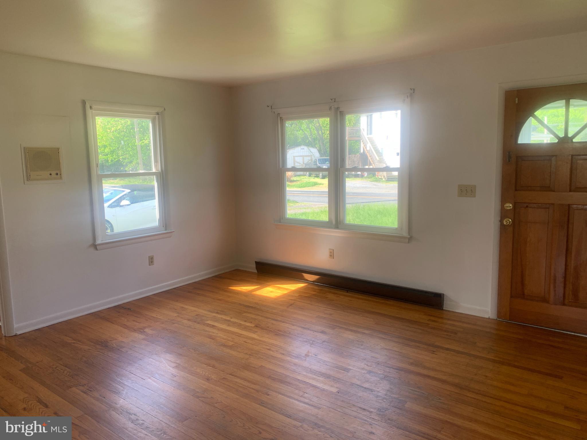 6445 Edesville Road Rock Hall, MD 21661 - Photo 4 of 14 Living Room