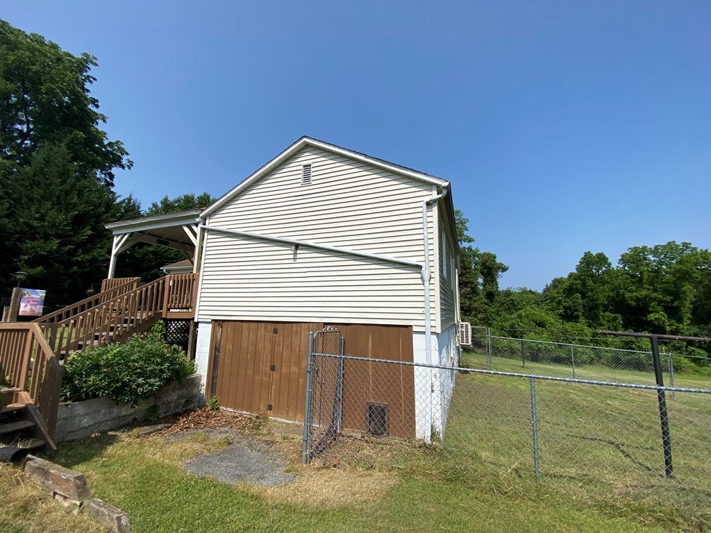 7385 Leffards Bench Road Huntingdon, PA 16652 - Photo 7 of 46 Gallery Image 7