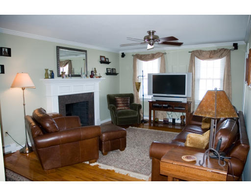 14 Carp Road Milford, MA 01757 - Photo 3 of 11 Gallery Image 3