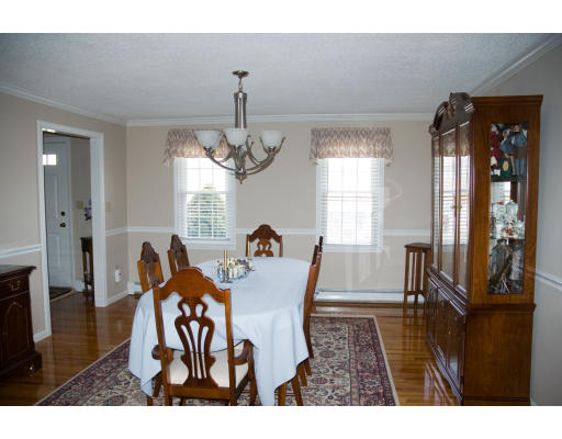 14 Carp Road Milford, MA 01757 - Photo 4 of 11 Gallery Image 4