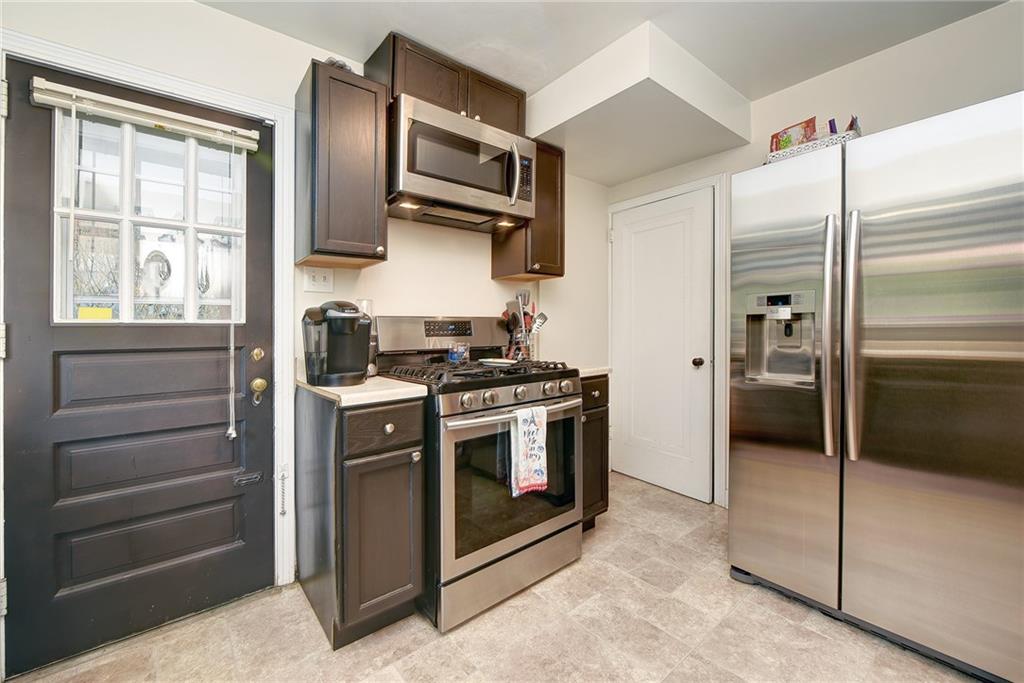 1331 Brinton Road Pittsburgh, PA 15221 - Photo 11 of 19 Gallery Image 11