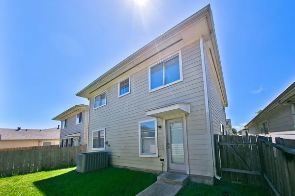 $1,750 | 959 Verde Trails Drive, Houston, TX 77073