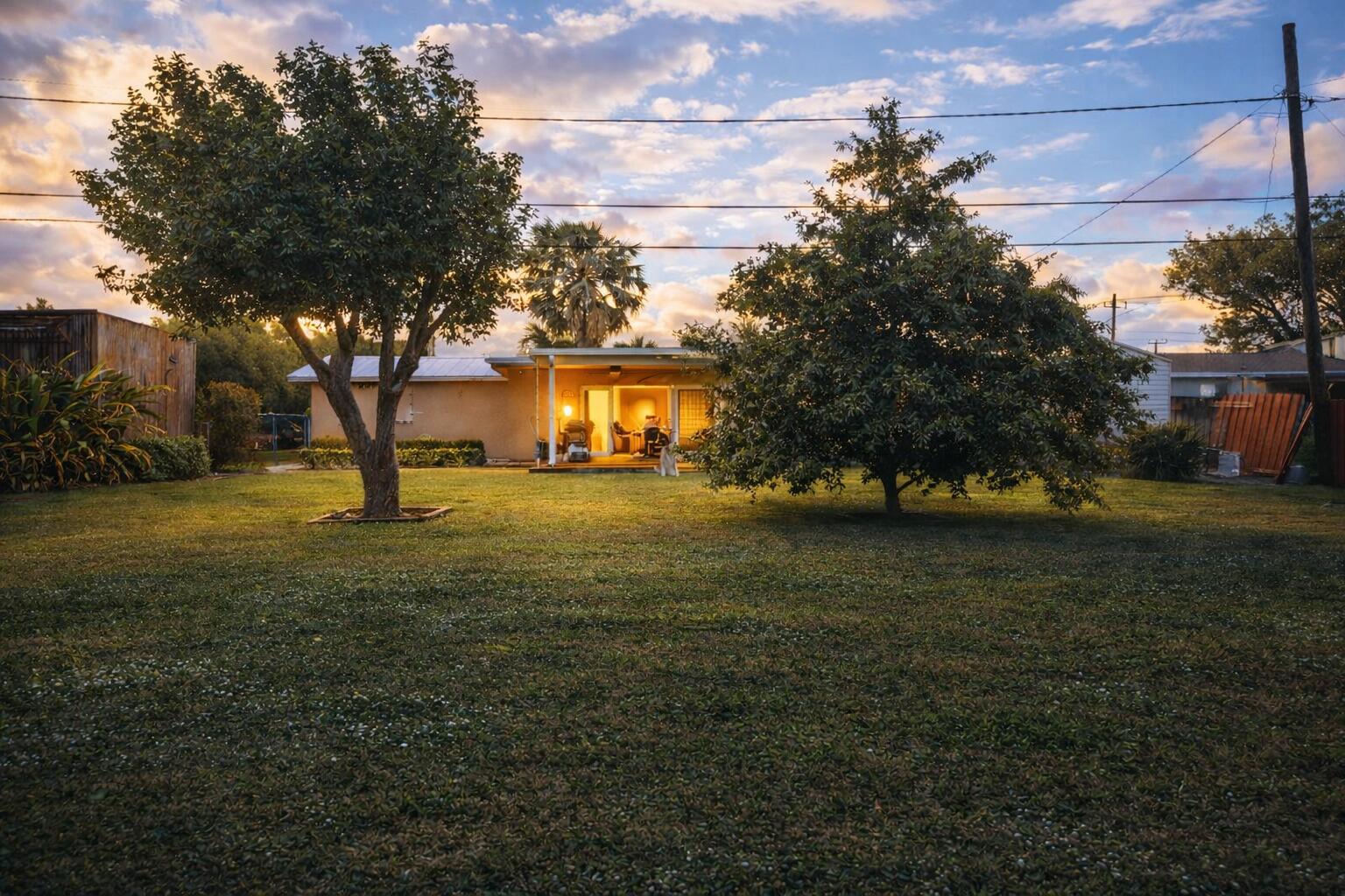 3526 Elizabeth Road Lake Worth Beach, FL 33461 - Photo 2 of 3 a view of a yard