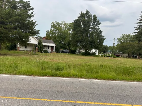 $150,000 | 4516 Highway 301, Four Oaks, NC 27524