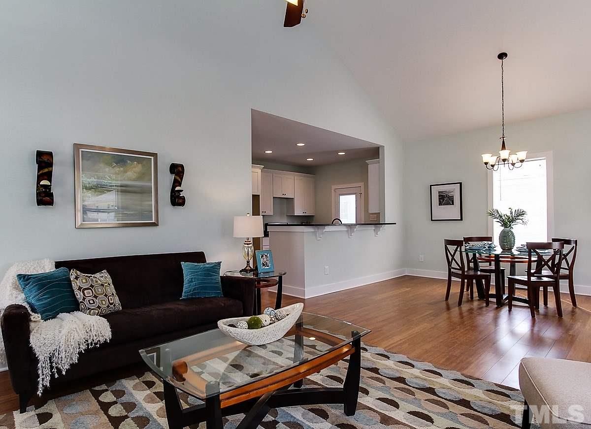 212 Bledsoe Avenue Raleigh, NC 27601 - Photo 6 of 25