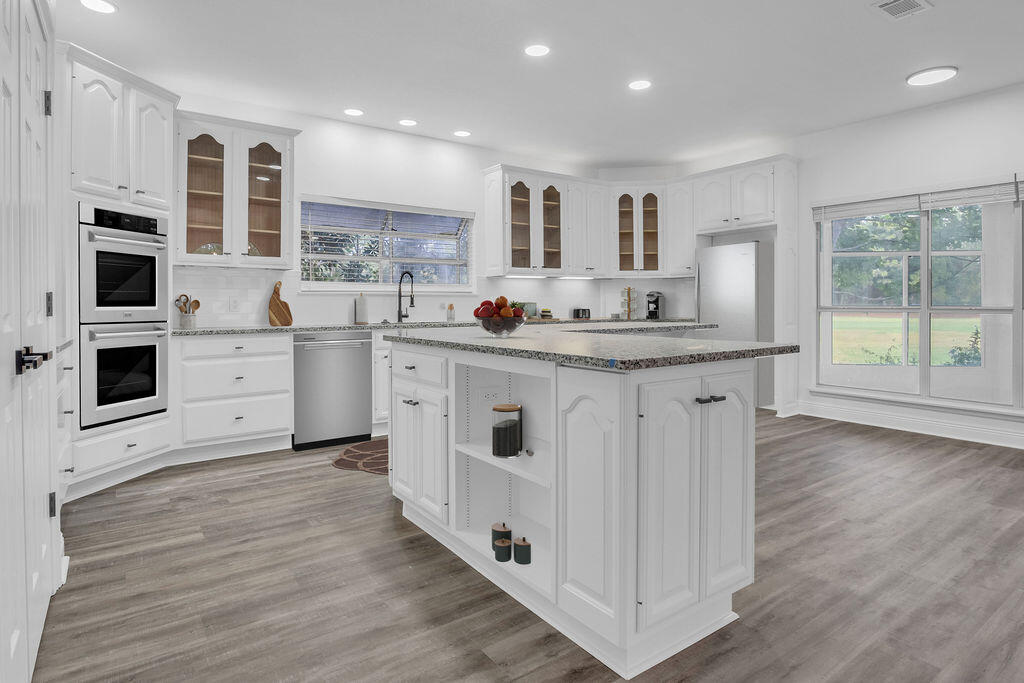 1005 Shalimar Point Drive Shalimar, FL 32579 - Photo 7 of 38 Staged13