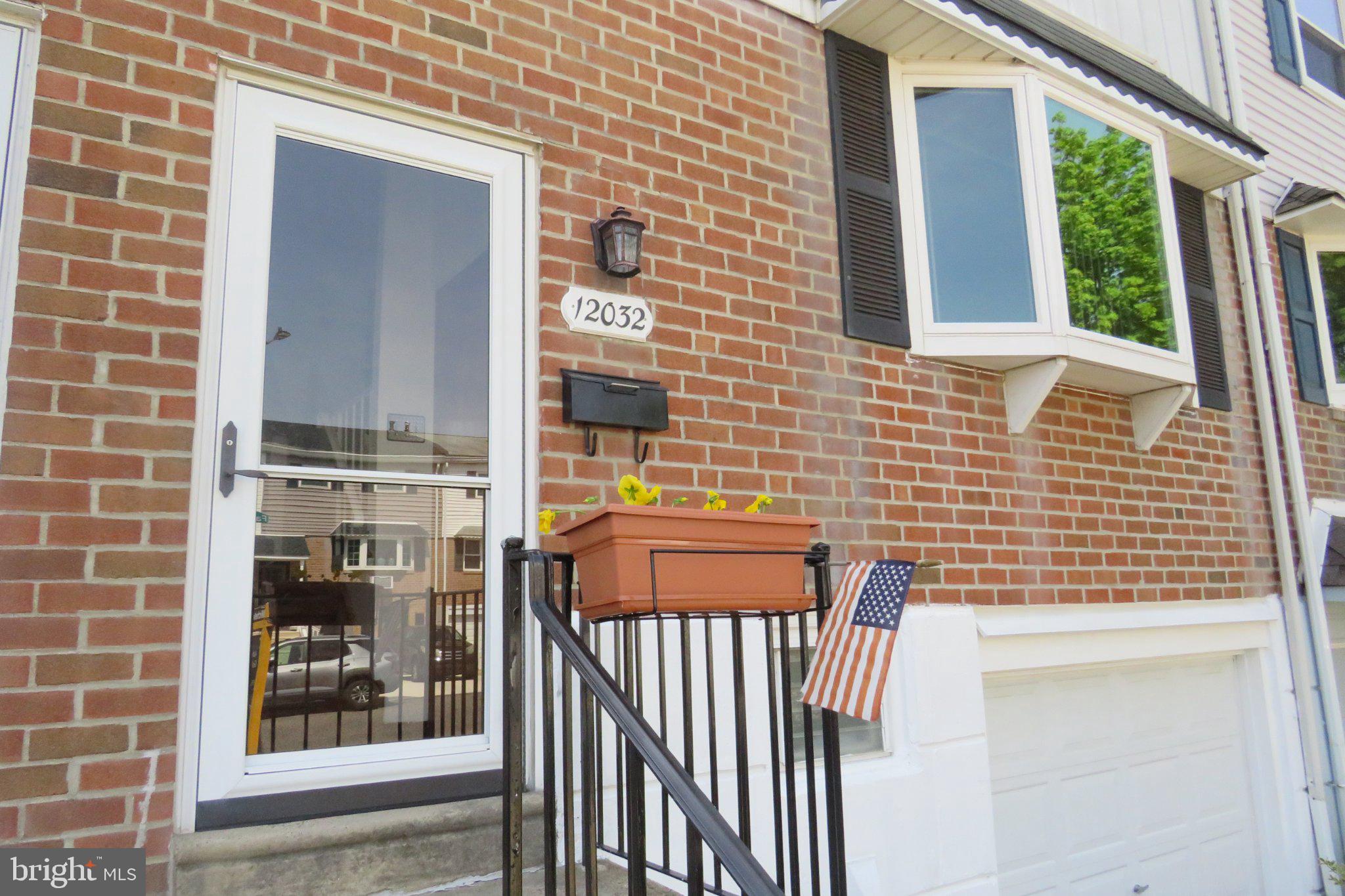 12032 Farwell Road Philadelphia, PA 19154 - Photo 2 of 34