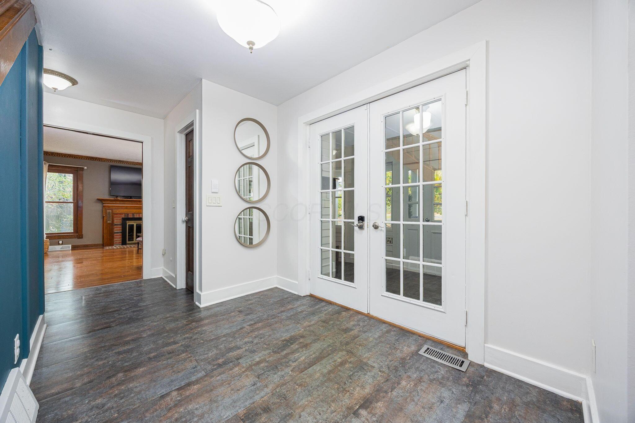 5987 Dublin Road Delaware, OH 43015 - Photo 14 of 116 Foyer