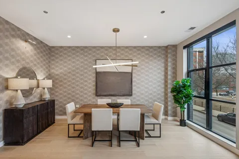 $3,200,000 | 123 South Peoria Street, Unit P2, Chicago, IL 60607