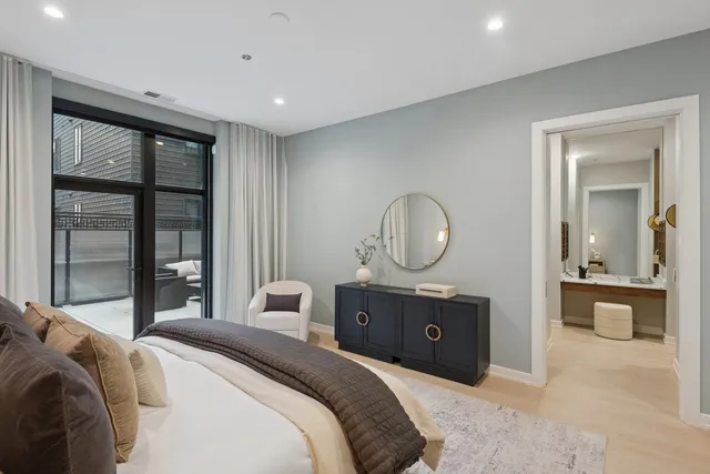 $3,200,000 | 123 South Peoria Street, Unit P2, Chicago, IL 60607