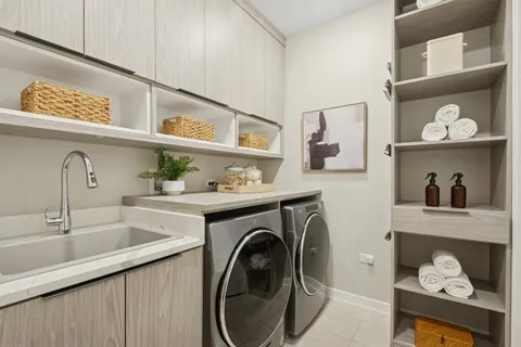 $3,200,000 | 123 South Peoria Street, Unit P2, Chicago, IL 60607