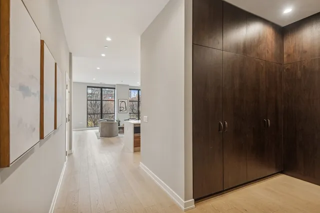 $3,200,000 | 123 South Peoria Street, Unit P2, Chicago, IL 60607