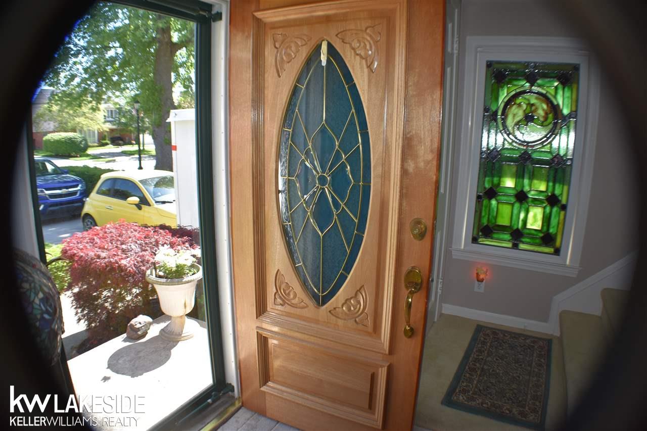 71 Vernier Road Grosse Pointe, MI 48236 - Photo 8 of 33 31383879-7.JPG