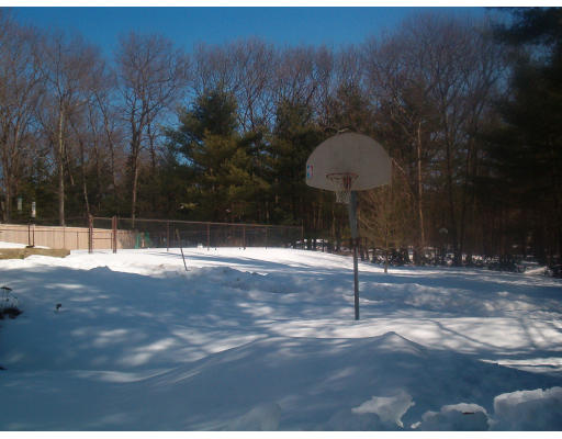 7 Lyman Wheelock Road Easton, MA 02375 - Photo 3 of 3 Gallery Image 3