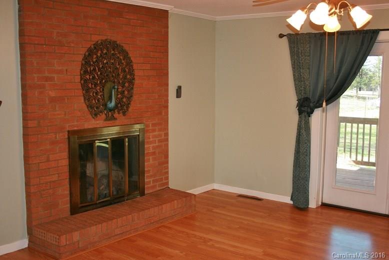 386 Highway 221 Rutherfordton, NC 28139 - Photo 5 of 24