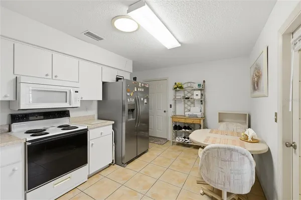 $175,900 | 17981 106th Court, Summerfield, FL 34491