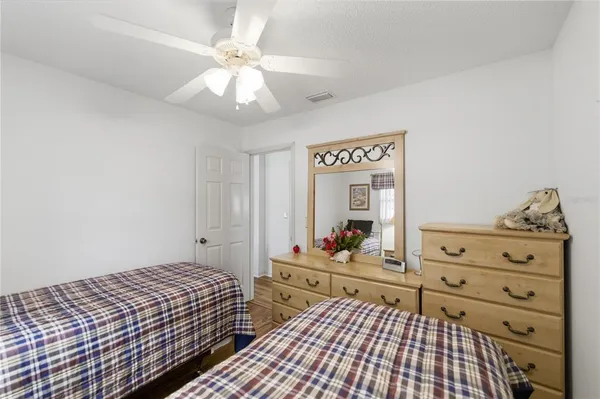 $175,900 | 17981 106th Court, Summerfield, FL 34491