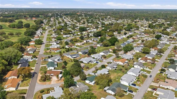 $175,900 | 17981 106th Court, Summerfield, FL 34491