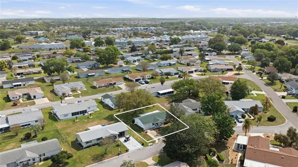 $175,900 | 17981 106th Court, Summerfield, FL 34491