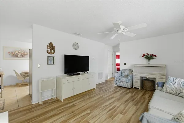 $175,900 | 17981 106th Court, Summerfield, FL 34491