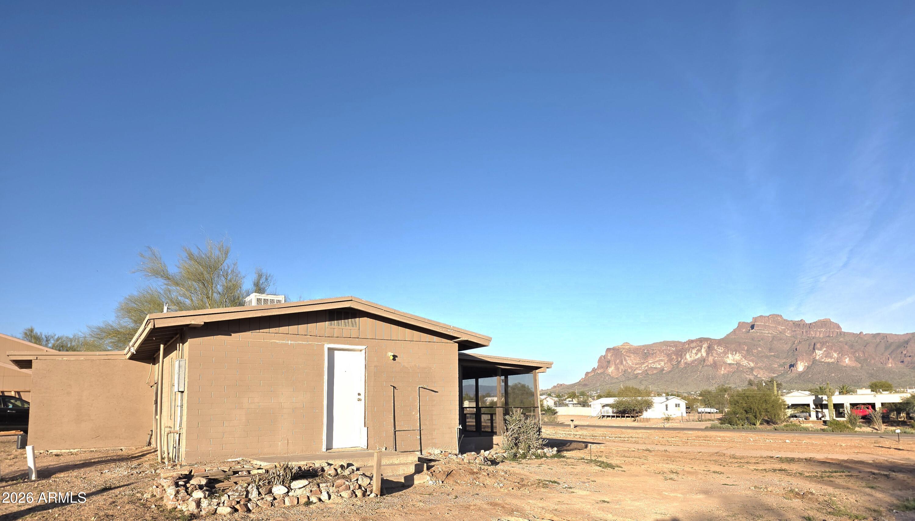 522 South Cortez Road Apache Junction, AZ 85119 - Photo 15 of 58 Front guest house