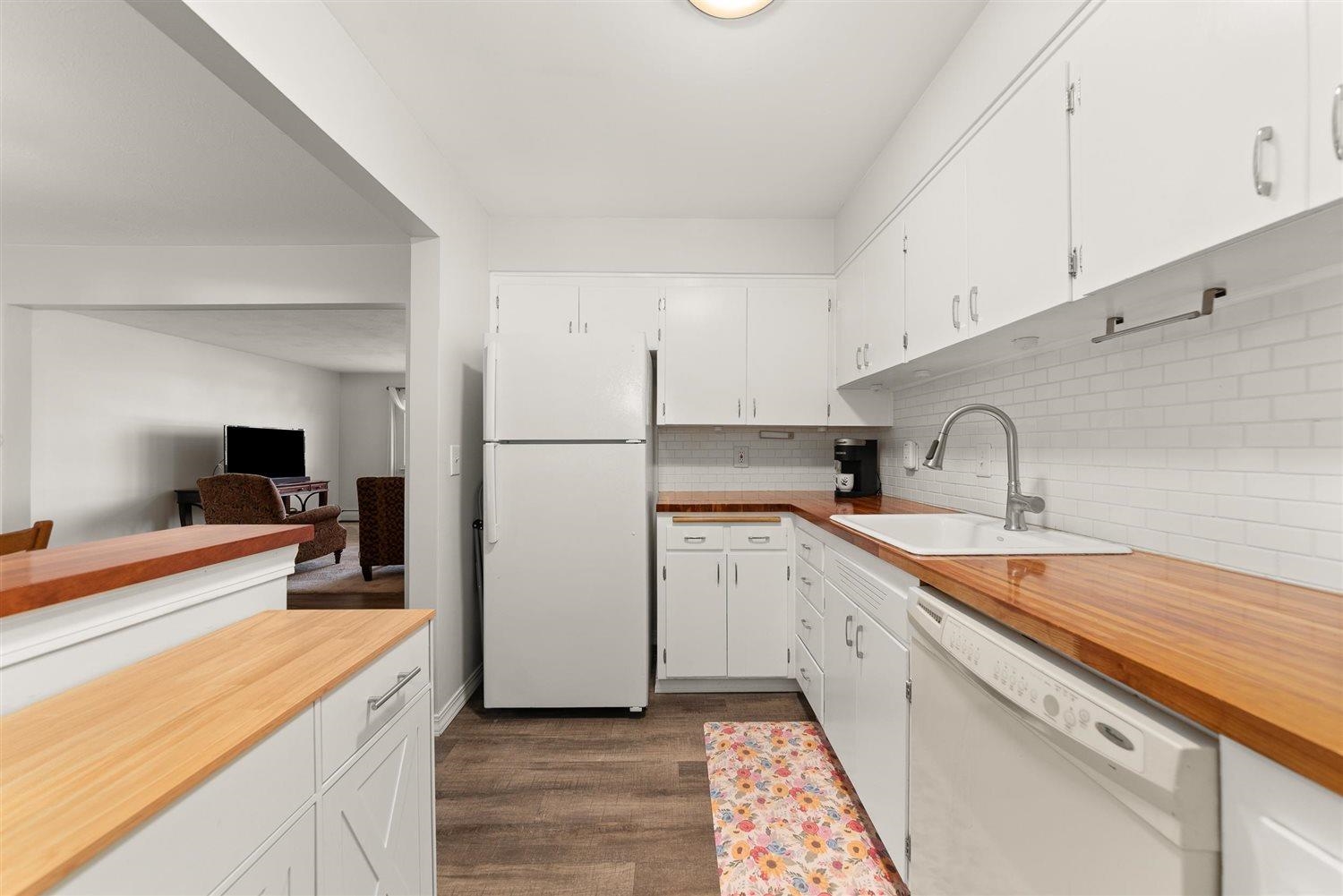 250 North Raymond Road Spokane Valley, WA 99206 - Photo 11 of 28 Gallery Image 11