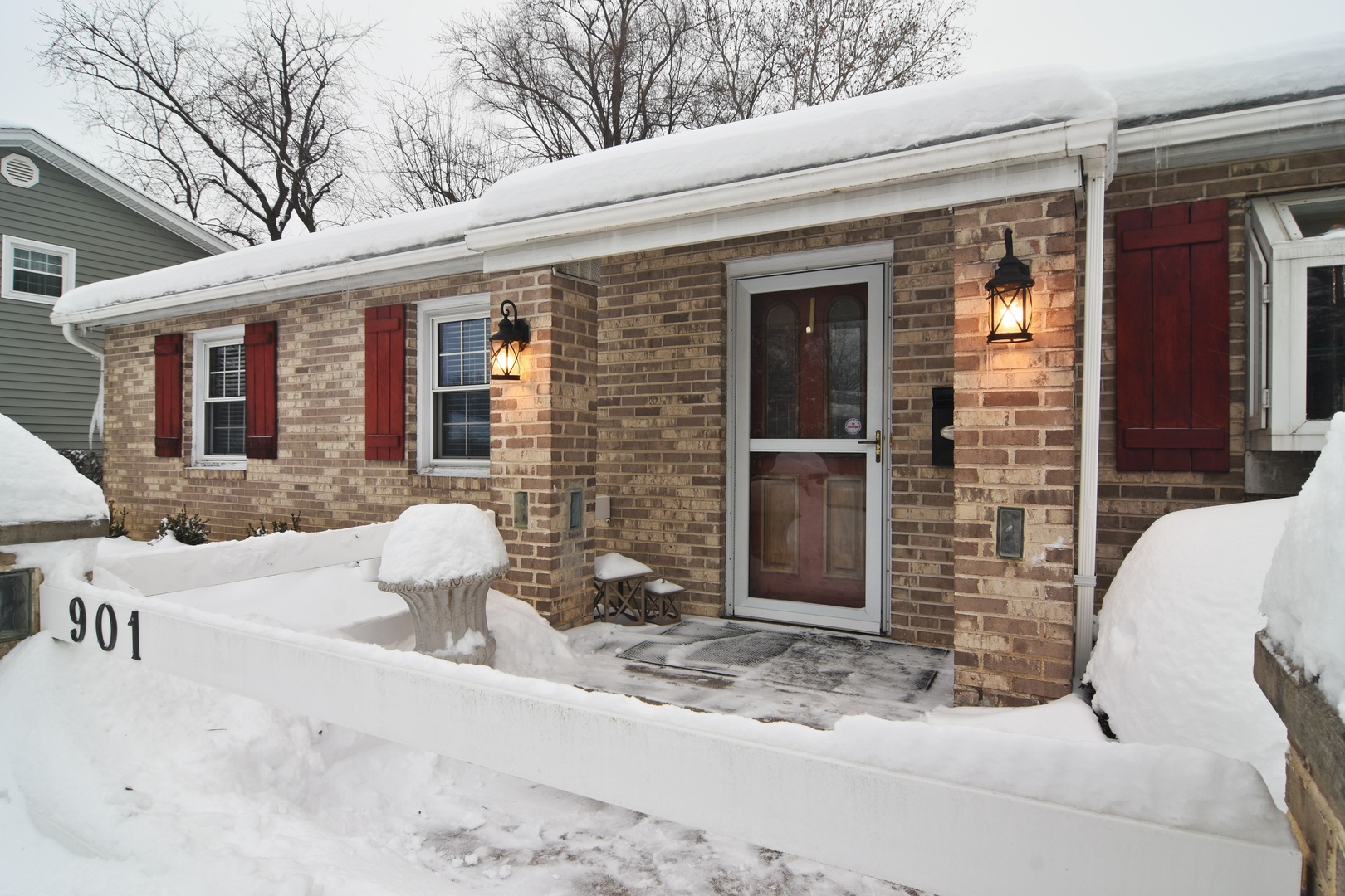 901 North Rohlwing Road Palatine, IL 60074 - Photo 2 of 15