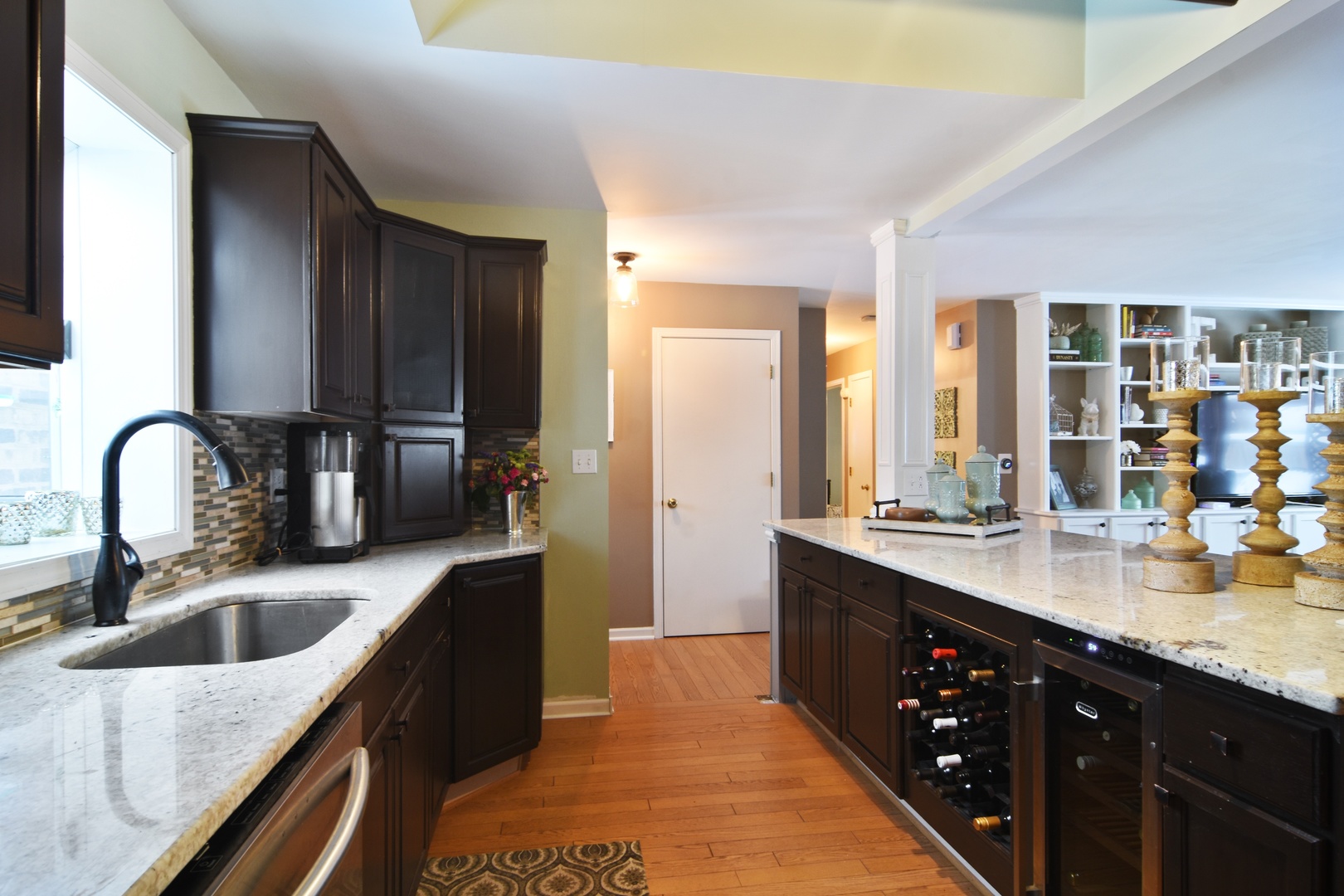 901 North Rohlwing Road Palatine, IL 60074 - Photo 6 of 15