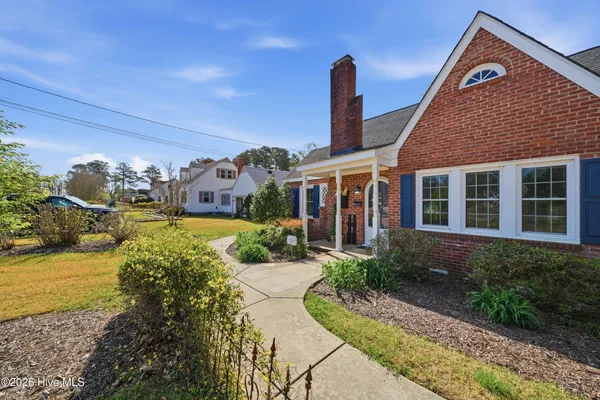 $425,000 | 1521 West Queen Street, Edenton, NC 27932