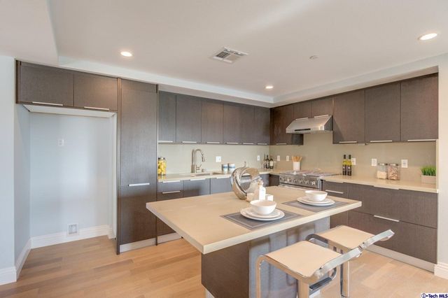 a close view of sink and tap