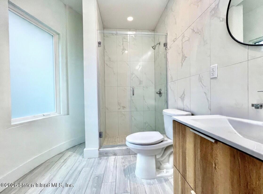 3865 Amboy Road, Unit 2A Staten Island, NY 10308 - Photo 12 of 38 IMG_8541