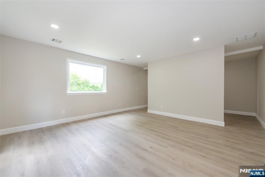 2 New Mashipacong Road Montague, NJ 07827 - Photo 5 of 18