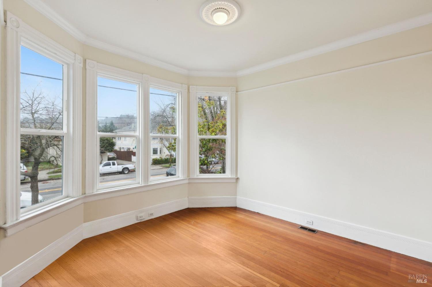 16 1st Street San Rafael, CA 94901 - Photo 9 of 28 Gallery Image 9