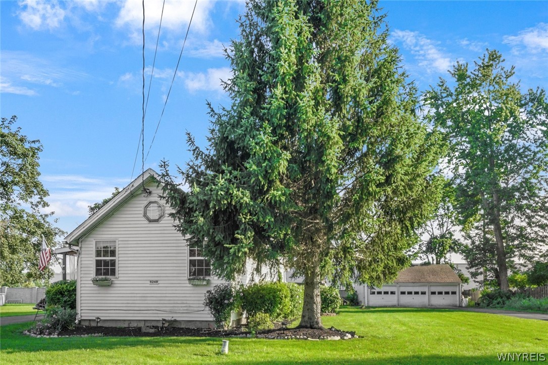 6248 Corwin Road Lockport Town, NY 14094 - Photo 1 of 29 Gallery Image 1