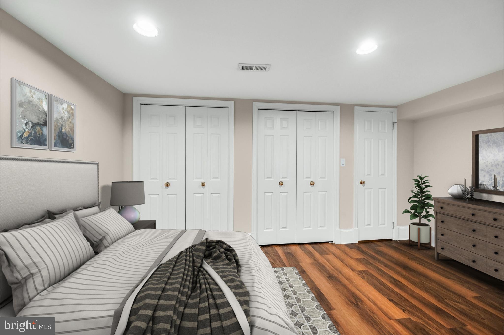 2022 Locust Street Philadelphia, PA 19103 - Photo 17 of 35 Gallery Image 17
