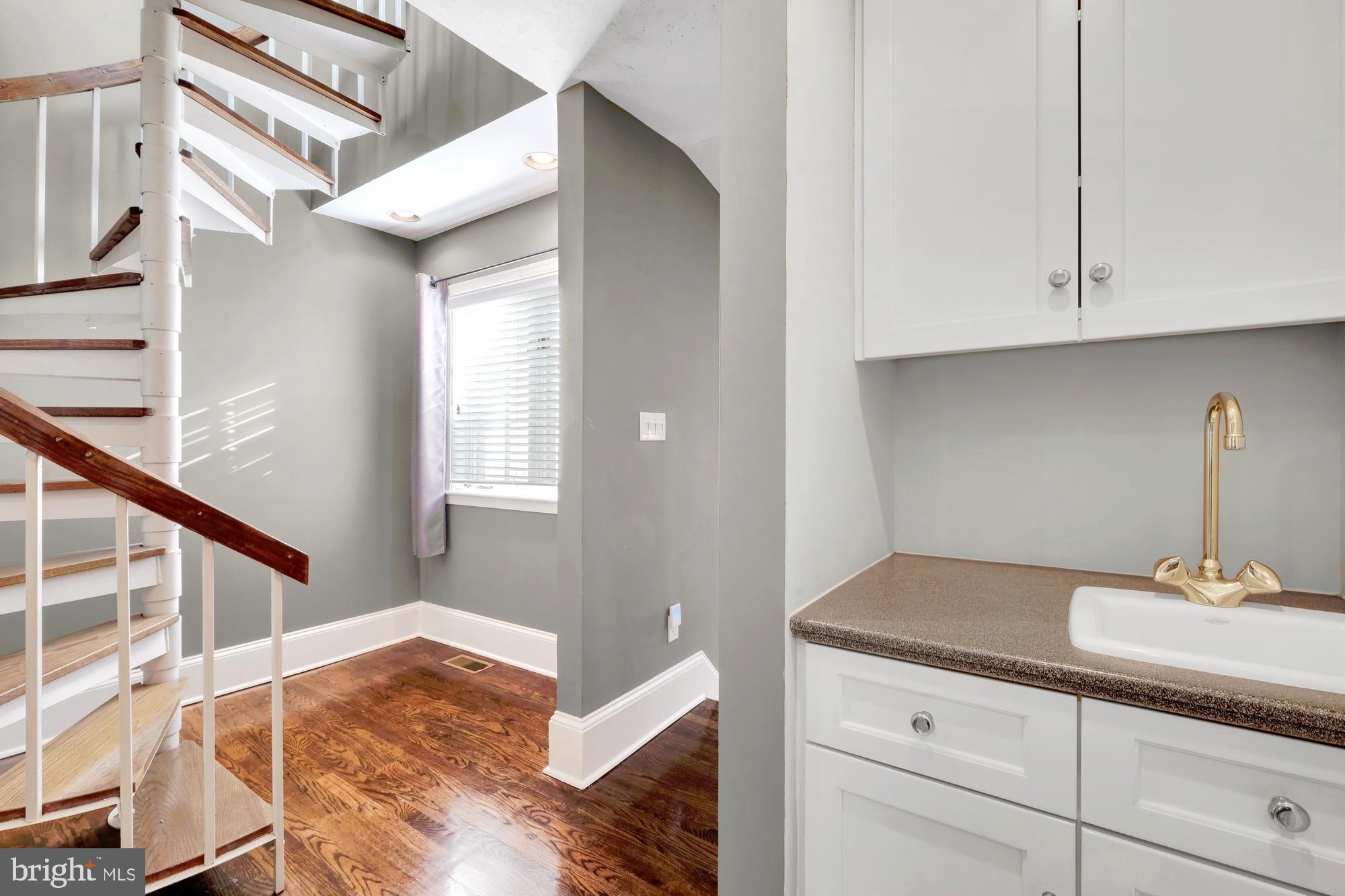 2022 Locust Street Philadelphia, PA 19103 - Photo 21 of 35 Gallery Image 21