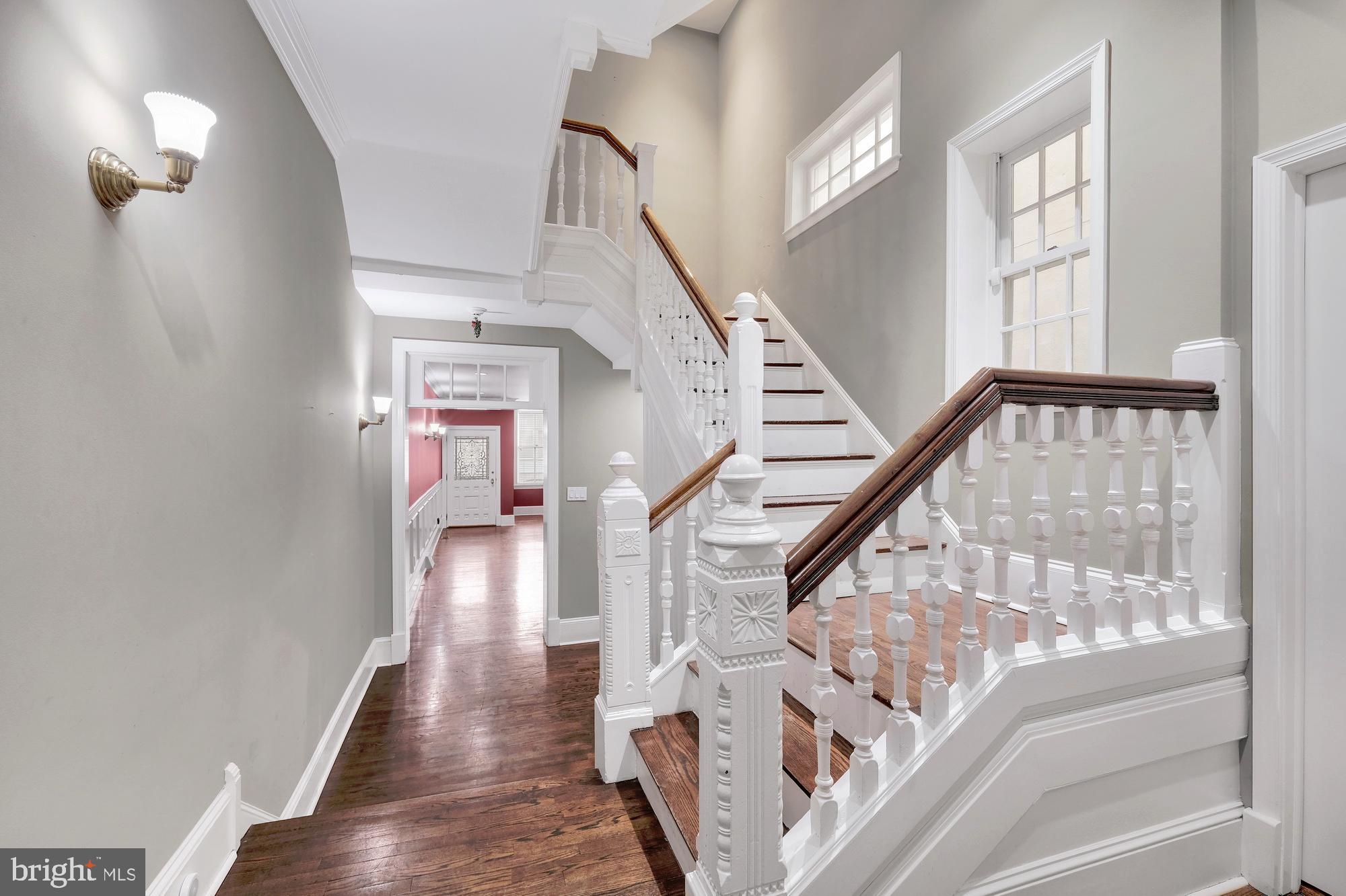 2022 Locust Street Philadelphia, PA 19103 - Photo 4 of 35 Gallery Image 4