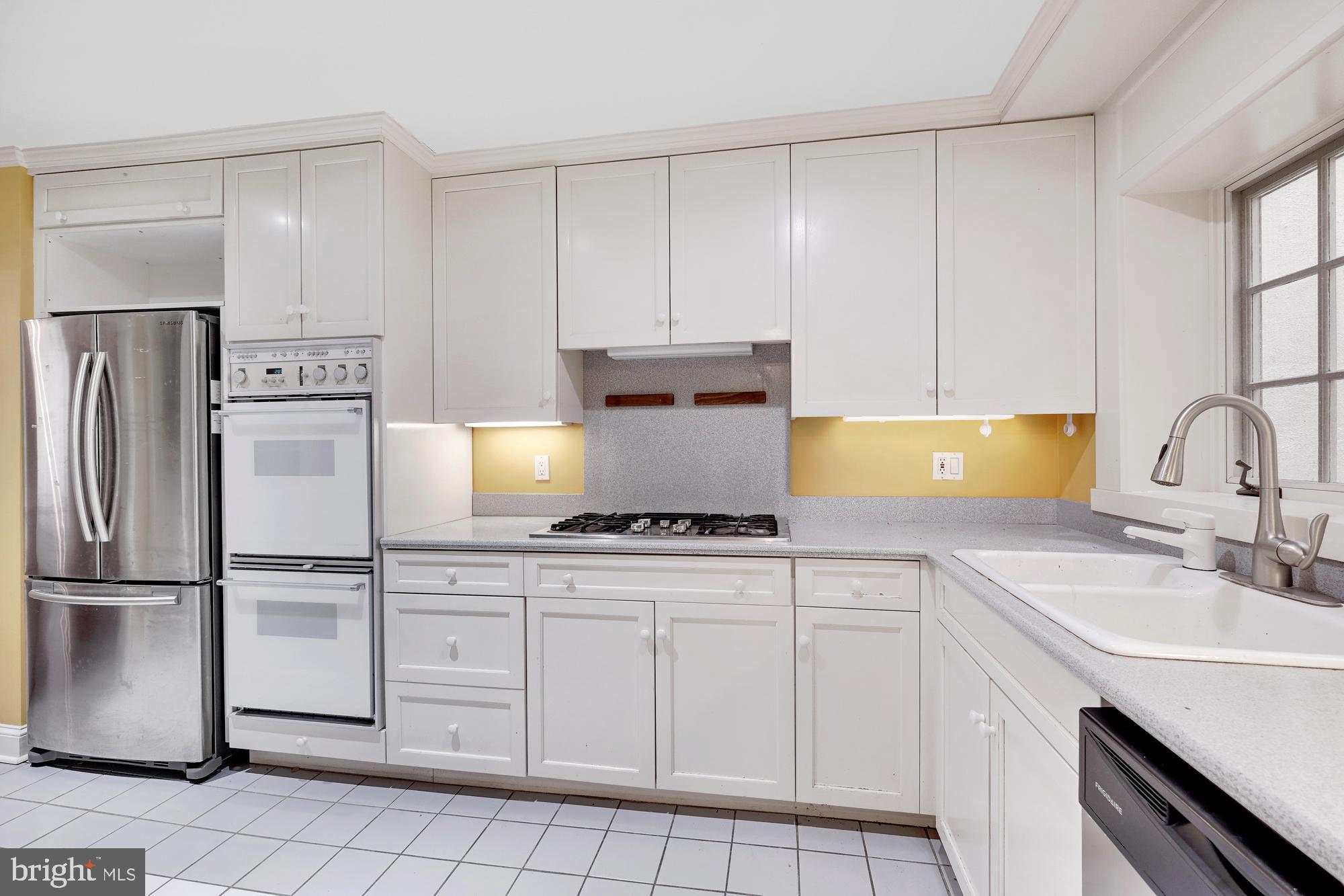 2022 Locust Street Philadelphia, PA 19103 - Photo 7 of 35 Gallery Image 7
