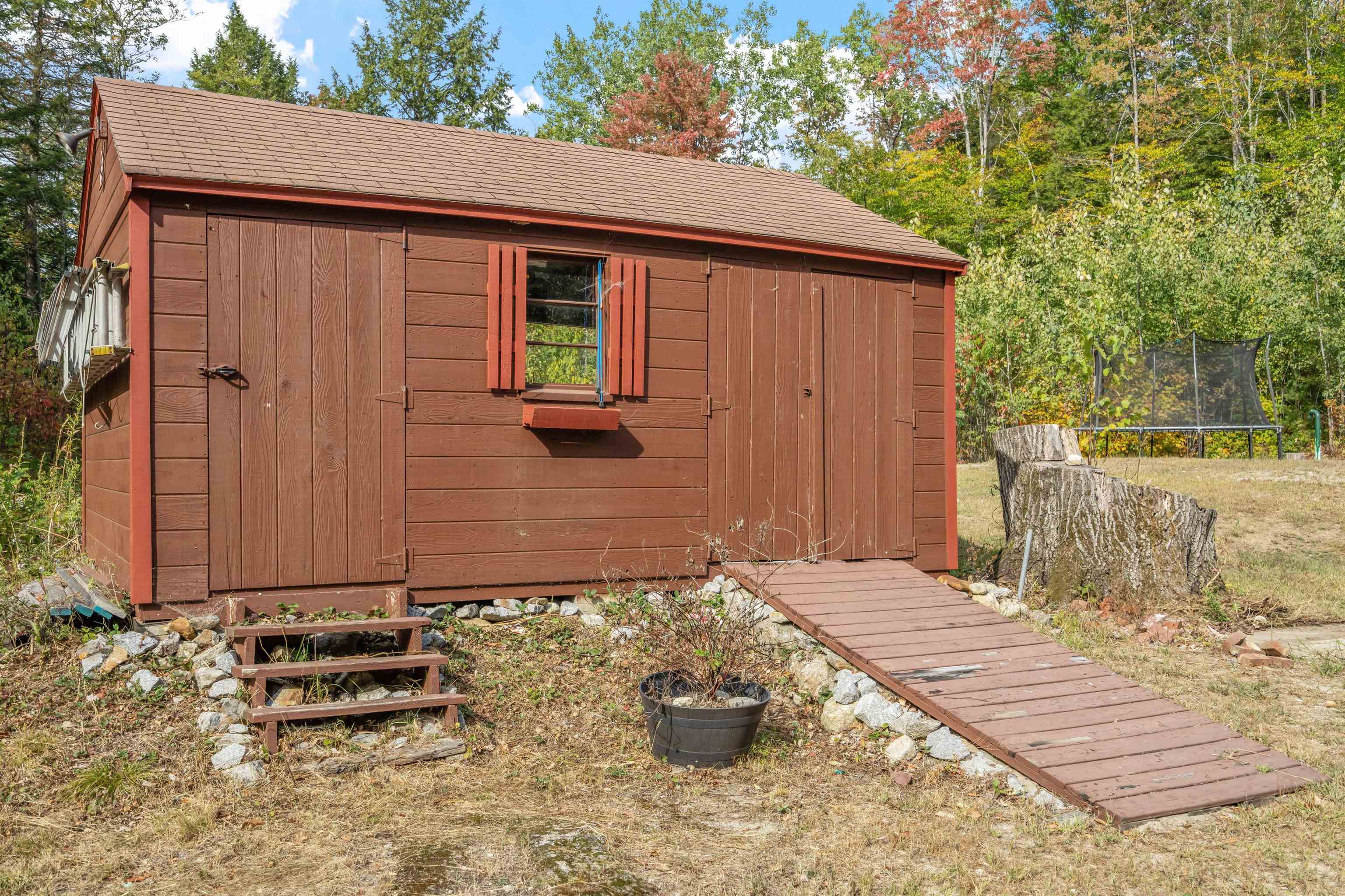 309 Waukeena Lake Road Danbury, NH 03230 - Photo 4 of 55