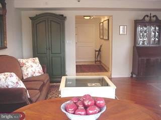 210 West Rittenhouse Square, Unit 1204 Philadelphia, PA 19103 - Photo 4 of 6 Gallery Image 4