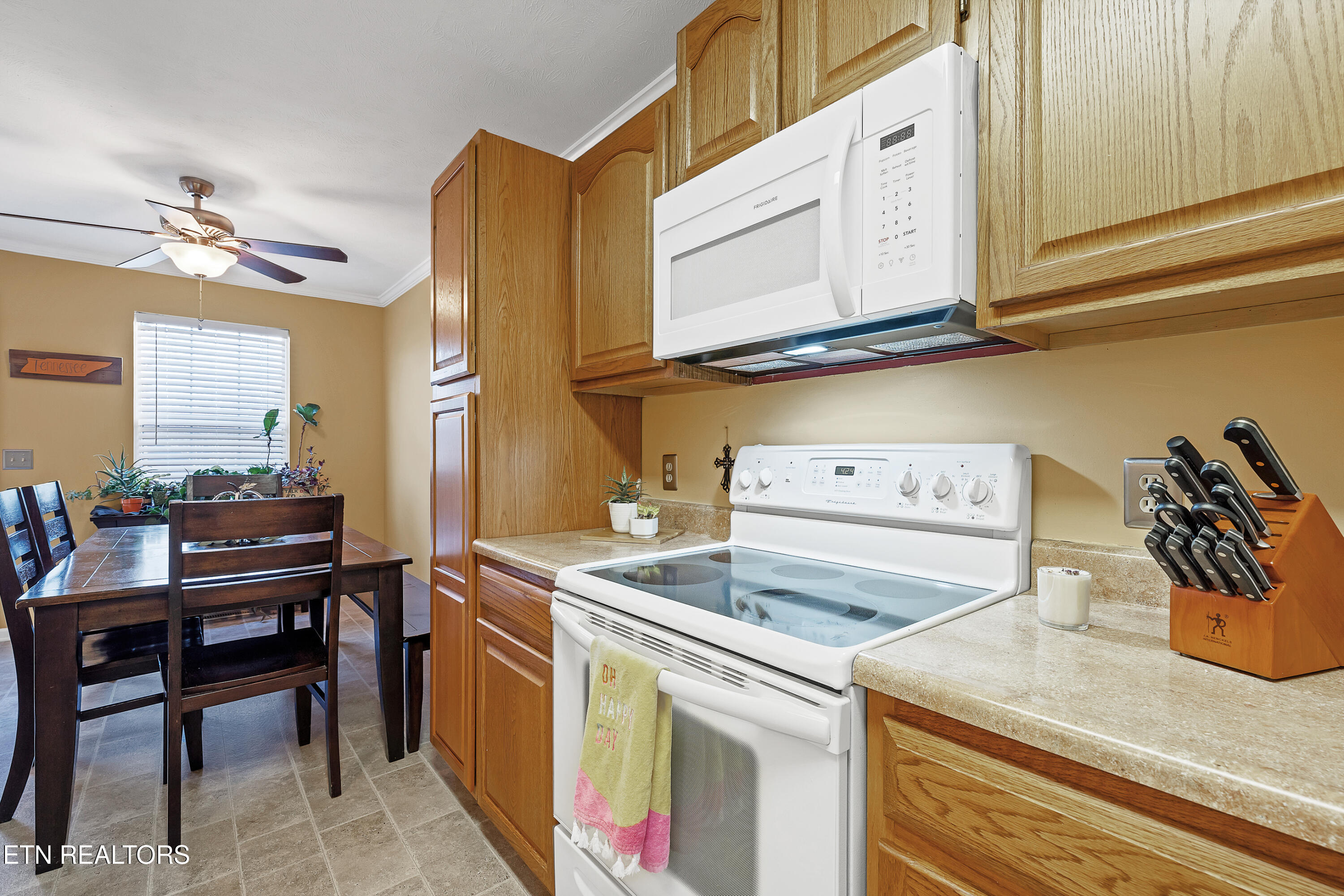 3431 Hamilton Place Morristown, TN 37814 - Photo 9 of 30 DSC02689