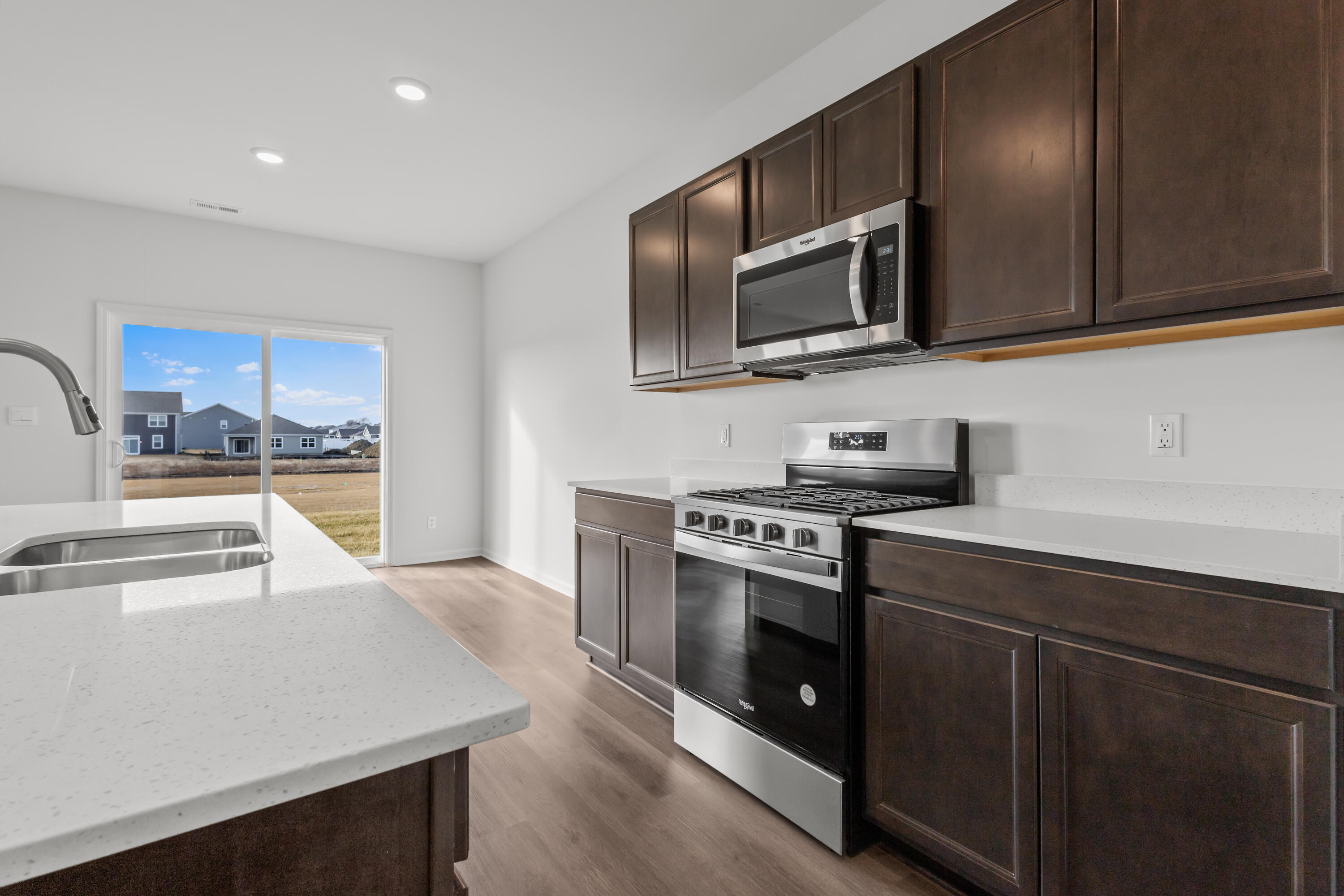 10548 Whitney Place Crown Point, IN 46307 - Photo 6 of 35 3000x2000