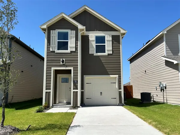 $1,725 | 634 White Ash Drive, Princeton, TX 75407