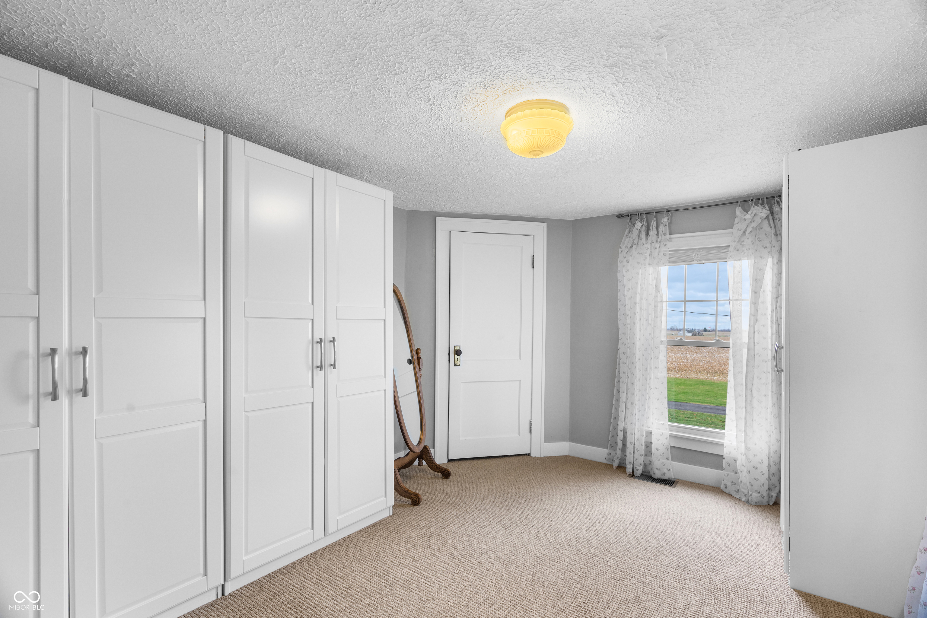 12591 North Marr Road Columbus, IN 47203 - Photo 17 of 36 Gallery Image 17