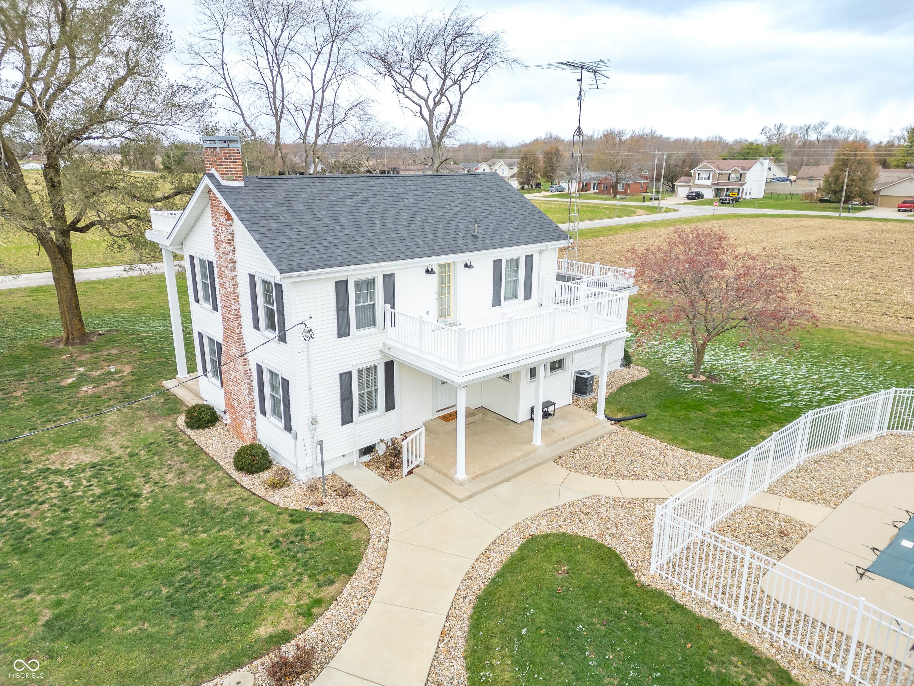 12591 North Marr Road Columbus, IN 47203 - Photo 5 of 36 Gallery Image 5