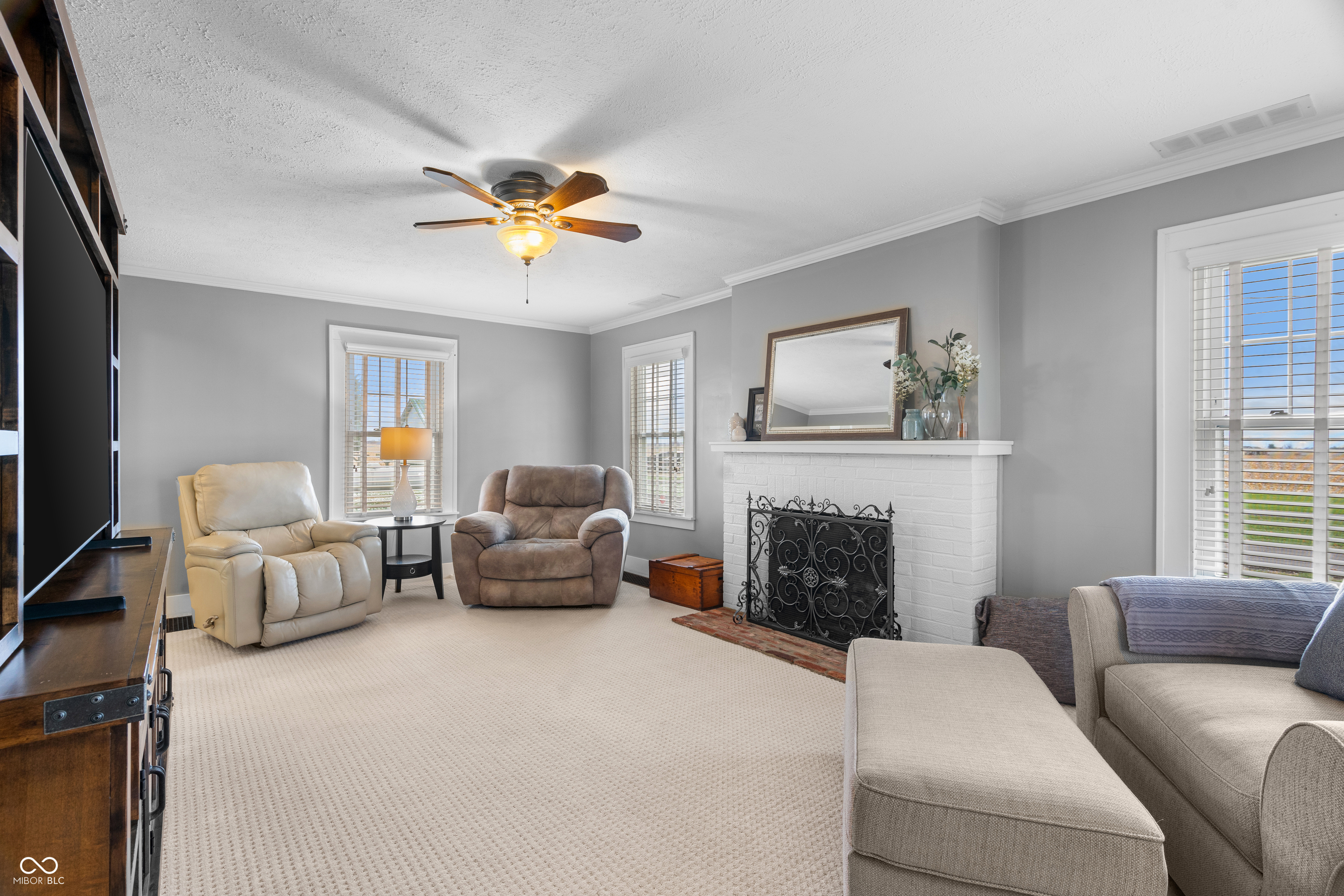 12591 North Marr Road Columbus, IN 47203 - Photo 7 of 36 Gallery Image 7