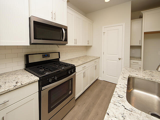 3905 Datchet Road North Charleston, SC 29420 - Photo 5 of 19 07