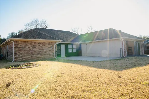 $3,500 | 9029 Church Road, Dallas, TX 75231